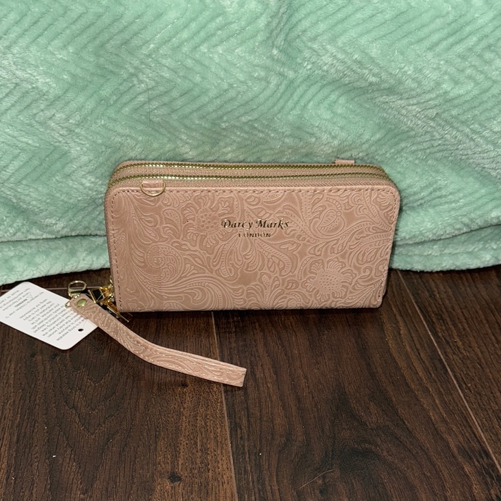 Darcy Marks London Taupe Wristlet Wallet & Crossbody Bag